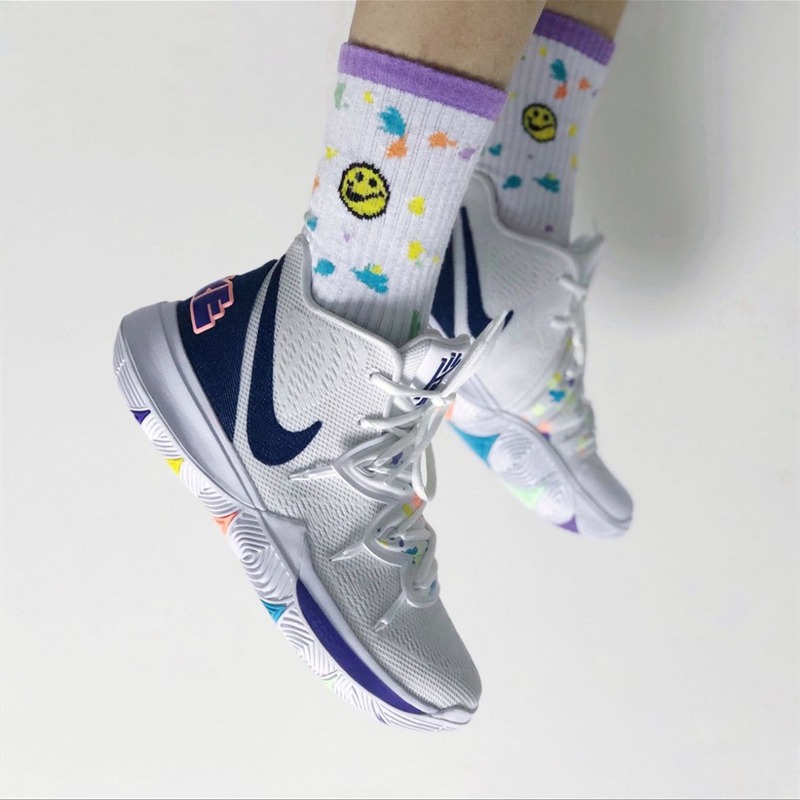 Nike Kyrie 5 男鞋 耐吉 厄文5代 女鞋 海綿寶寶 派大星 埃及法老 百家衣 老友記 黑魔法 章魚哥 籃球鞋-細節圖9