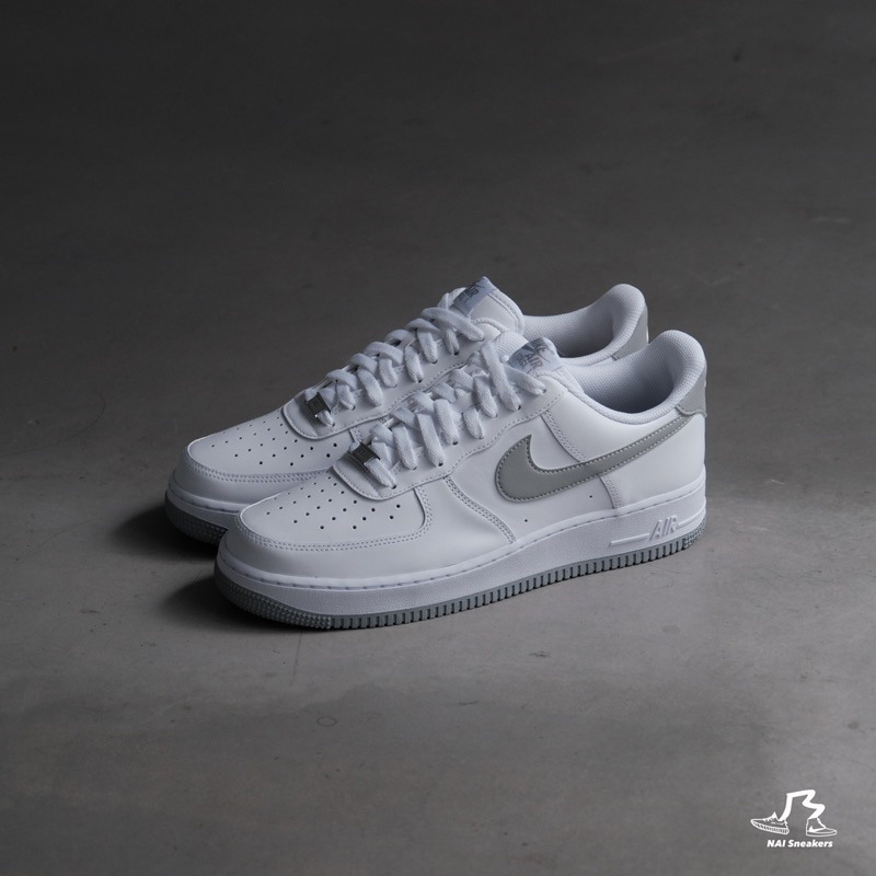 Nike Air Force1 灰白 煙雨灰 FJ4146-100 鐵牌 AF1 休閒鞋-細節圖2