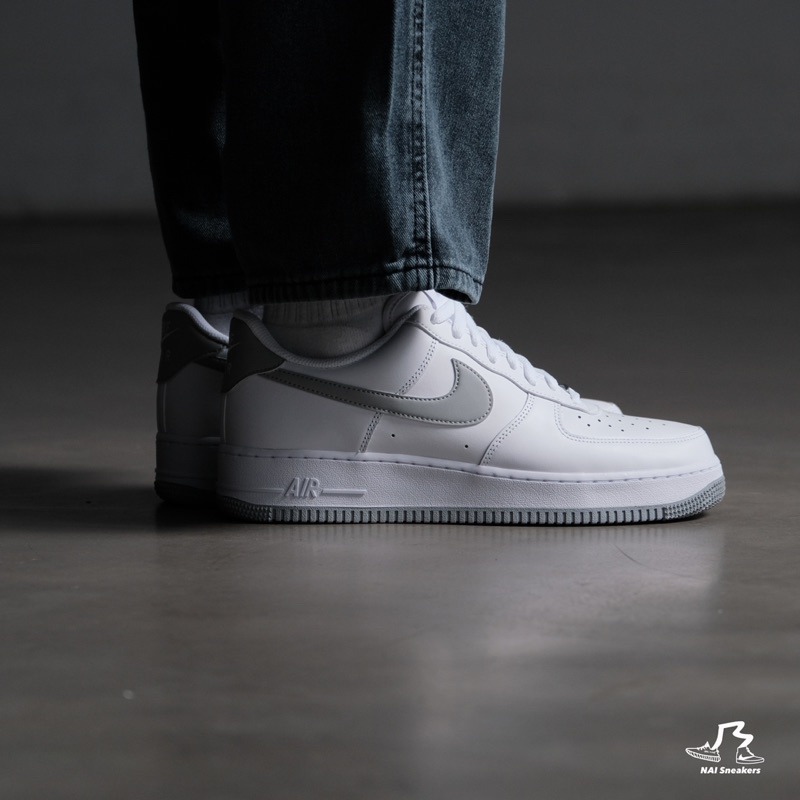 Nike Air Force1 灰白 煙雨灰 FJ4146-100 鐵牌 AF1 休閒鞋-細節圖4