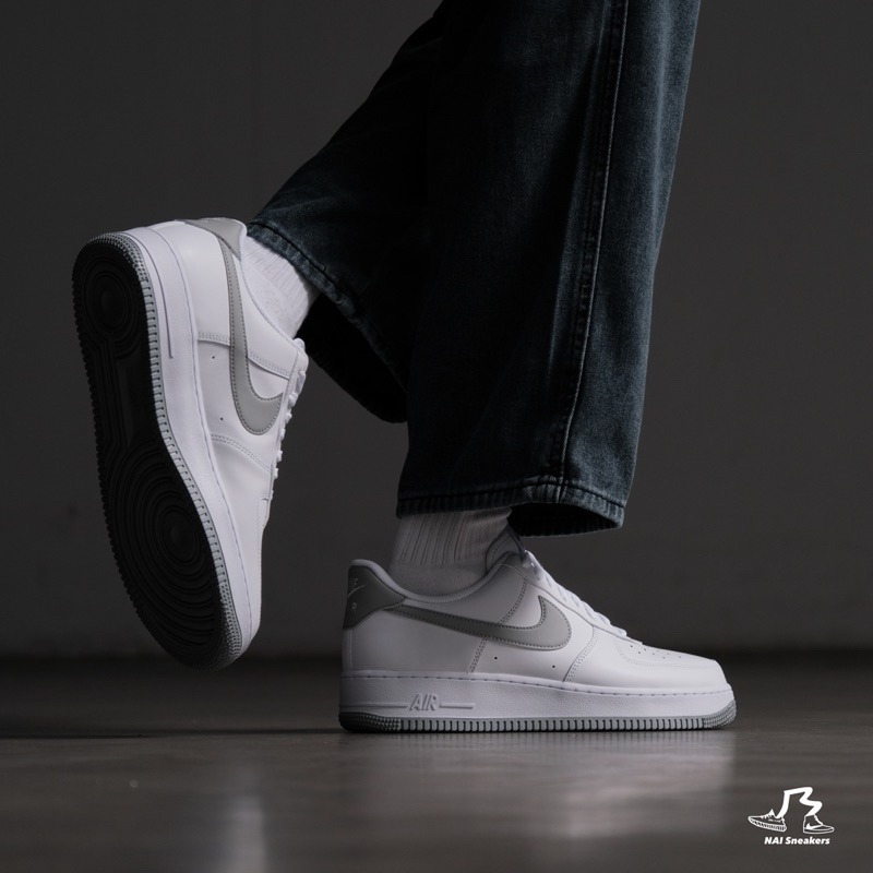 Nike Air Force1 灰白 煙雨灰 FJ4146-100 鐵牌 AF1 休閒鞋-細節圖5