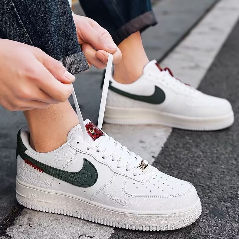 Nike Air Force 1 CNY 新年限定 雕花 蛇年 休閒鞋 HV5979-130-細節圖4