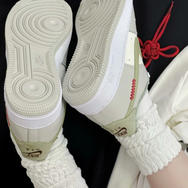 NIKE AIR FORCE 1 GS AF1 2025年 蛇年限定 燕麥灰綠 HV6000-131-細節圖6
