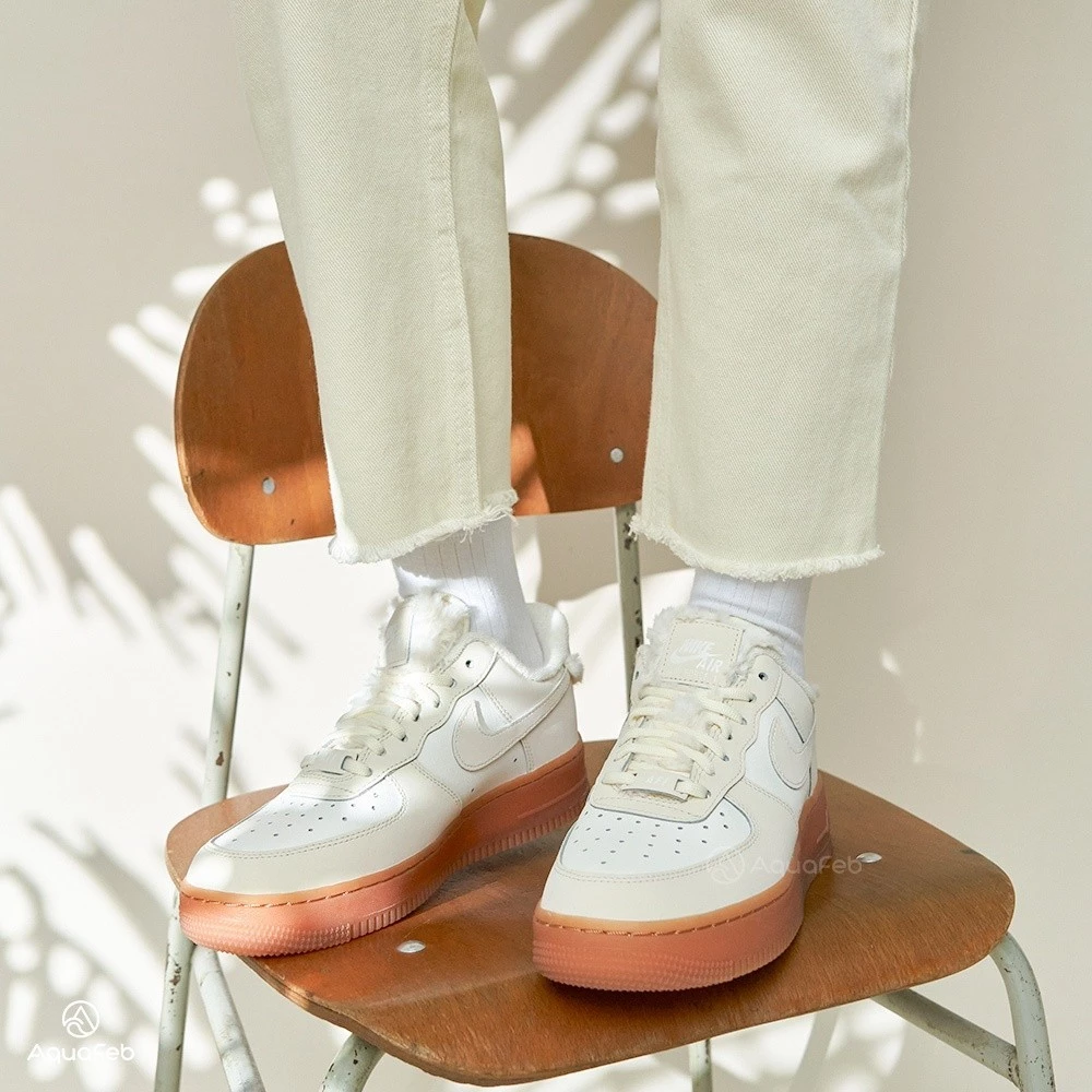 Nike Air Force 1 Low 女 焦糖牛奶 AF1 絨毛 低筒 運動 休閒 休閒鞋 FV3701-119-細節圖3