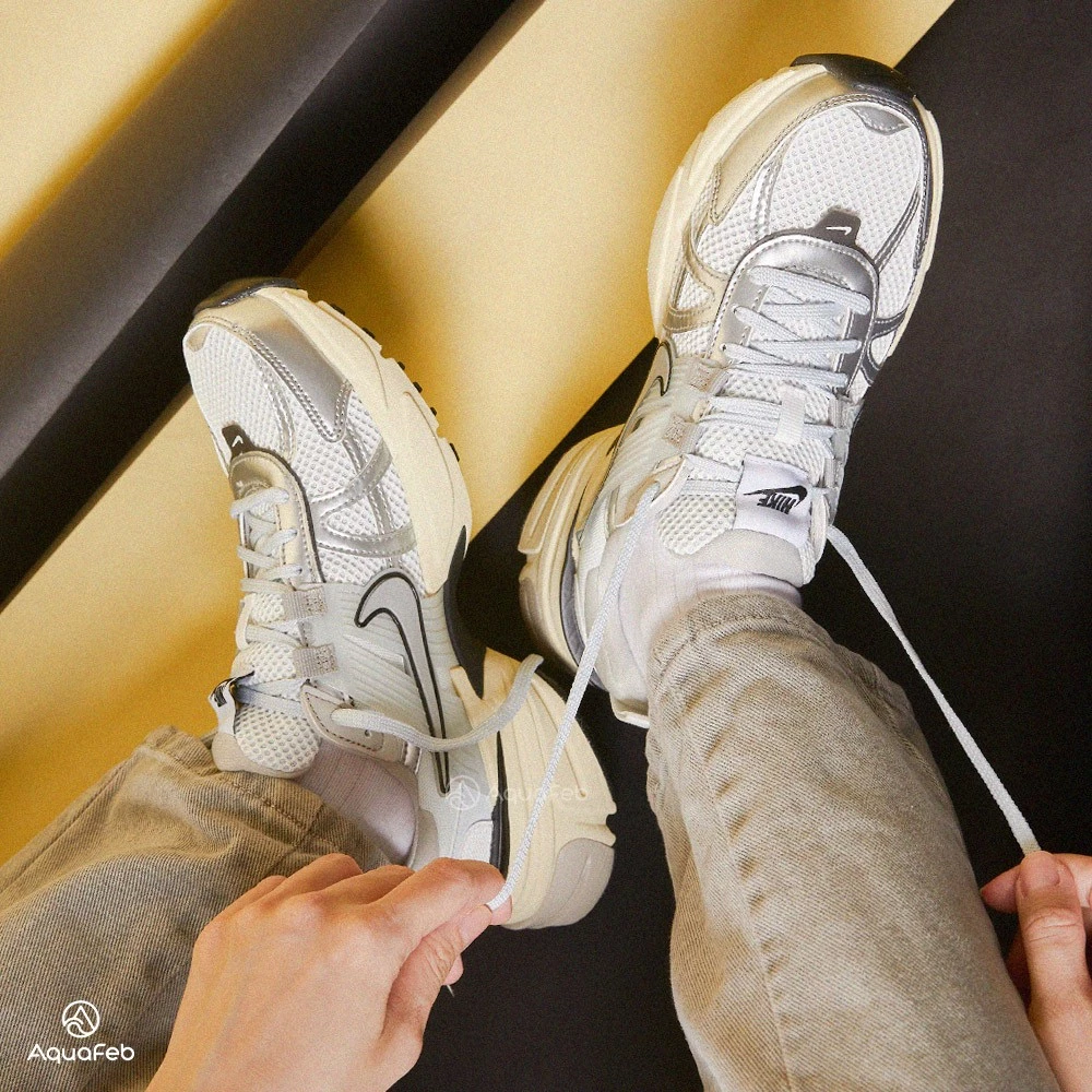 Nike V2K Runtekk 女 銀米白 千禧風 復古 老爹鞋 運動 休閒鞋 FD0736-100-細節圖3