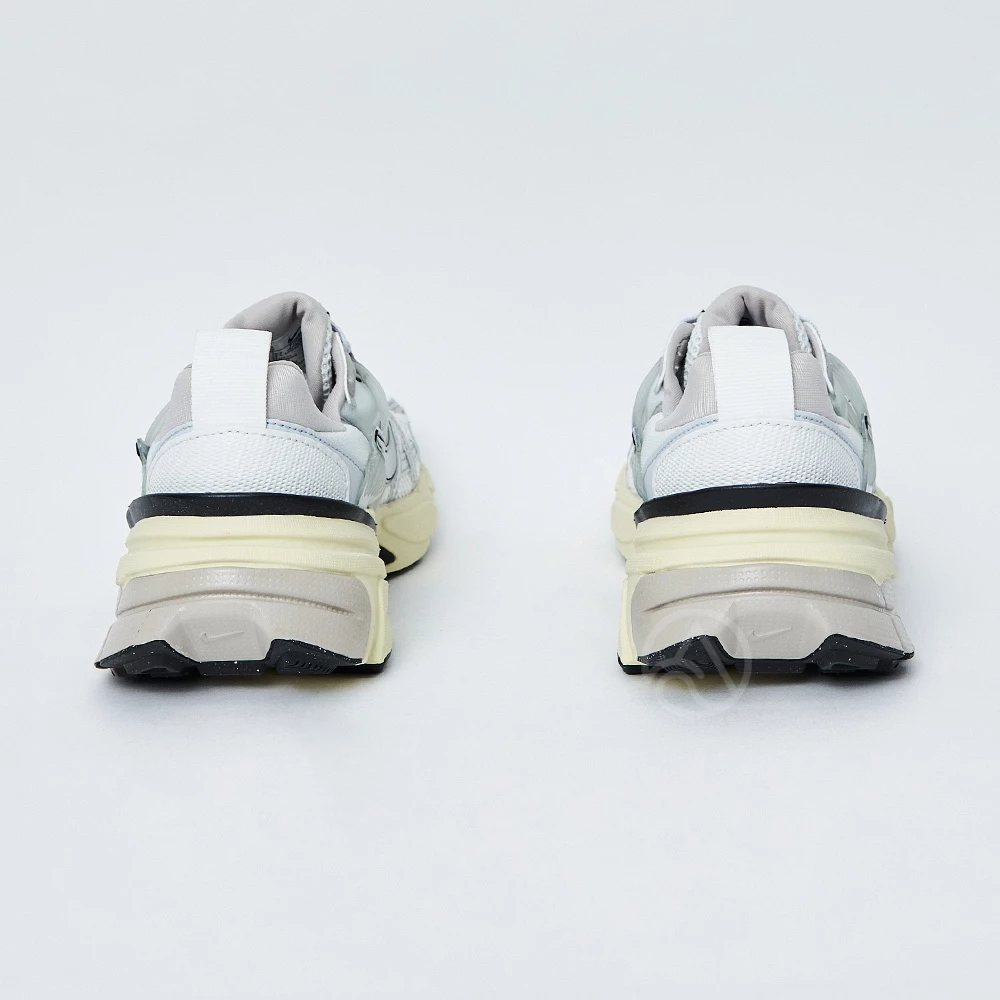 Nike V2K Runtekk 女 銀米白 千禧風 復古 老爹鞋 運動 休閒鞋 FD0736-100-細節圖7