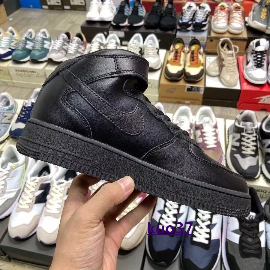 Nike Air Force 1 AF1男女運動鞋，休閒鞋 全黑 高筒 CW2289-001-細節圖3