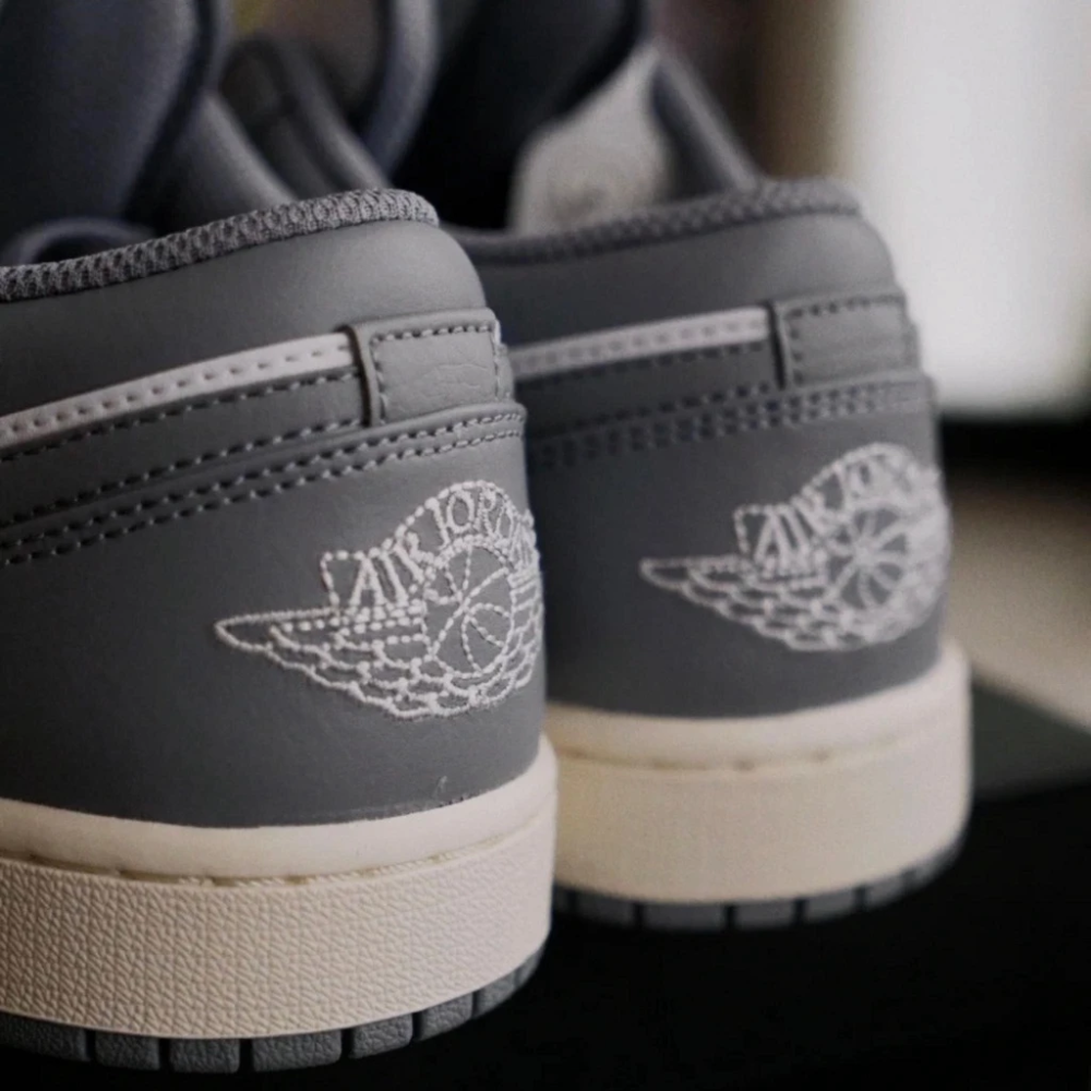 NIKE AIR JORDAN 1 AJ1 奶油底 灰 淺灰 灰白 復古灰 男鞋 553558-053-細節圖4
