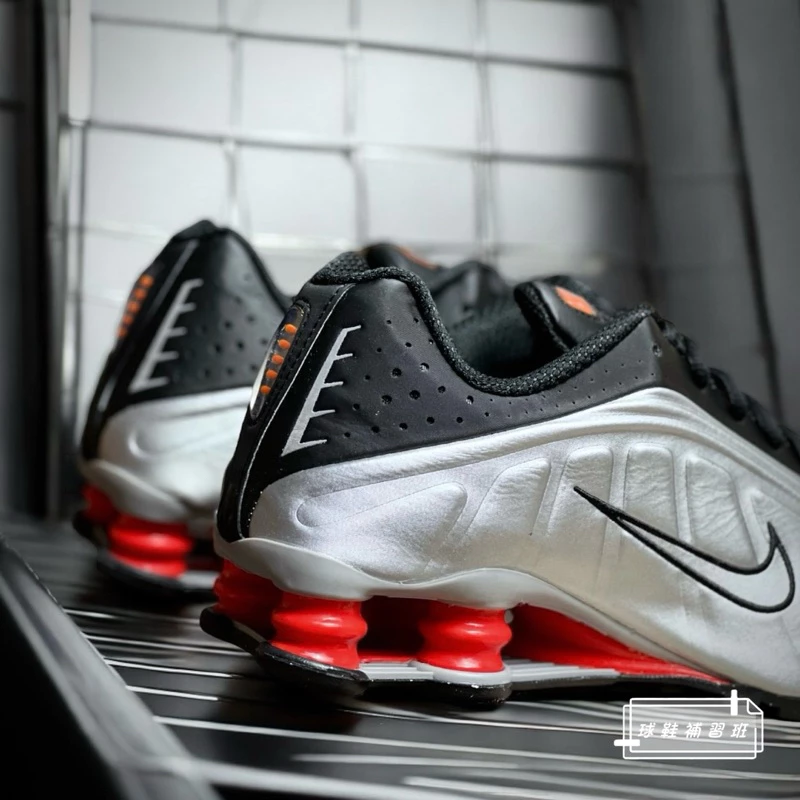 NIKE SHOX R4 2025 OG 金屬銀 Y2K 彈簧鞋 復古 休閒 老爹鞋 HQ1988-002-細節圖5