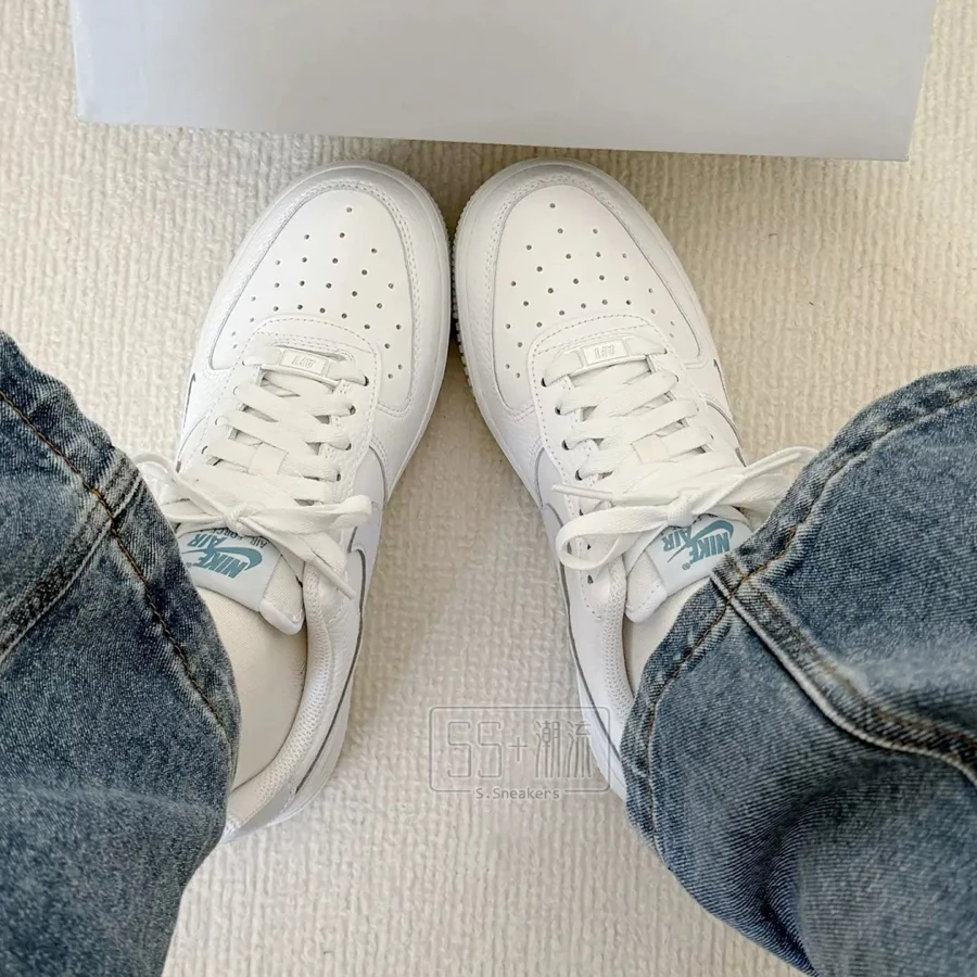 Nike Air Force 1 07 AF1 刺繡 小勾 藍勾 小藍勾 白色 白藍 淺藍 寶寶藍 HV2511-100-細節圖9