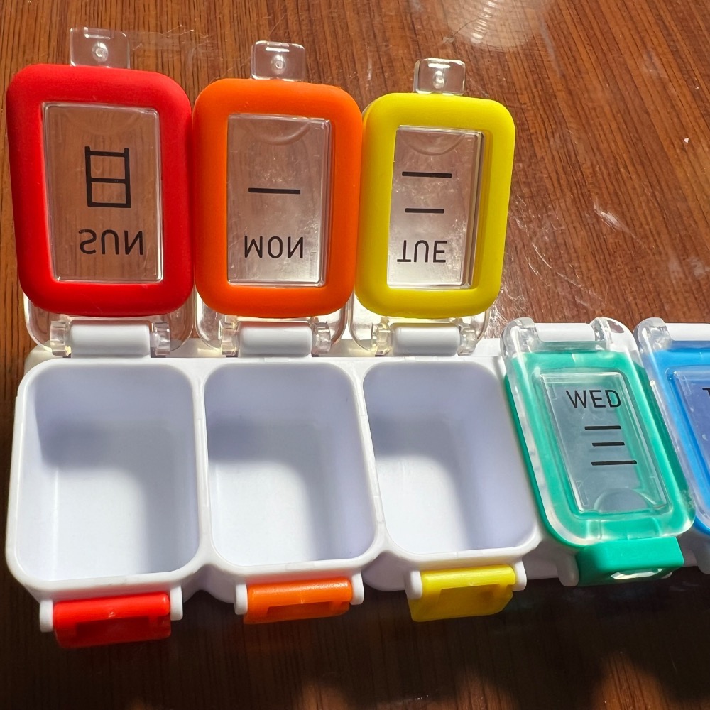 Fullicon 護立康 七格彩虹防潮保健盒 防潮佳容量大 防潮密封藥盒 飾品盒-細節圖2