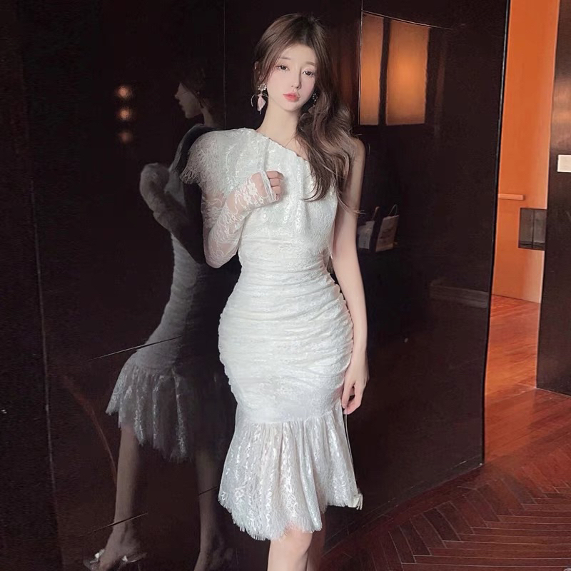 ❤️現貨在台，白L 輕奢 斜肩 蕾絲 魚尾 連衣裙 高端 高質感 氣質 收腰 顯瘦 包臀 長裙 禮服 洋裝 伴娘 中長款-細節圖4