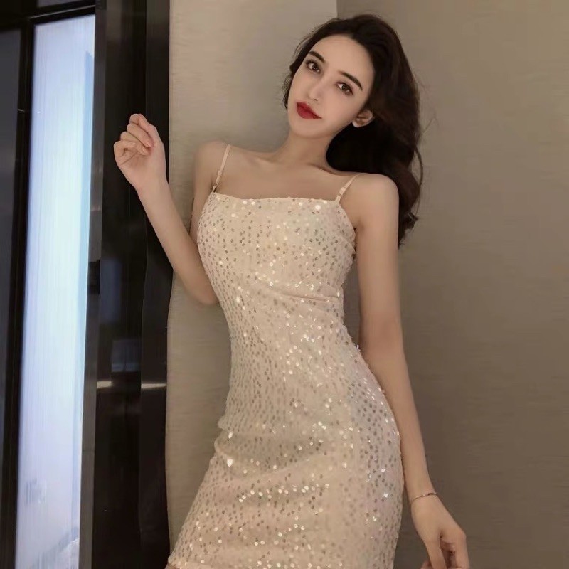 ❤️現貨在台，黑M純白M.L 性感 女神 夜店 抹胸 復古 吊帶 細肩帶 仙女 亮片 收腰 顯瘦 連衣裙 洋裝 禮服-細節圖3
