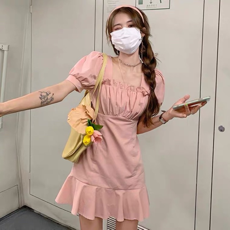 ❤️現貨在台，白.粉.黑S- 2XL 性感 女神 泡泡袖 方領 連衣裙 收腰 顯瘦 氣質 魚尾 短裙 洋裝 禮服 短袖-細節圖8