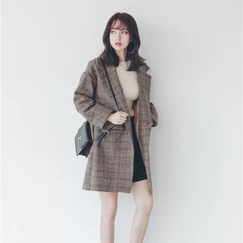 ❤️現貨在台，咖啡 實穿 實拍 大衣 格子 格子外套 復古 赫本風 毛呢 外套 加厚 類西裝 寬鬆 顯瘦 女神 開襟-細節圖3