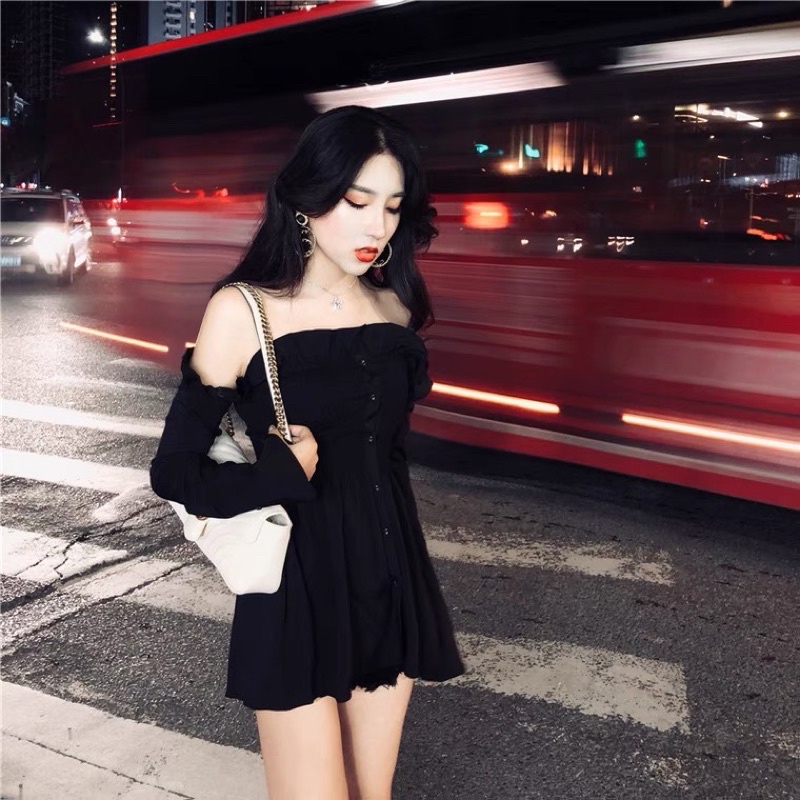 ❤️現貨在台，黑.白 長袖 夜店 女神 長版 網紅 主播 性感 木耳邊 一字領 美肩 露肩 小心機 襯衫 上衣-細節圖3