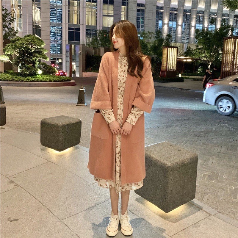 ❤️現貨在台，粉.白 溫暖 長外套 外套 韓版 寬鬆 慵懶風 中長款 水貂毛 針織 開衫 or 碎花 花朵 洋裝 長裙-細節圖2