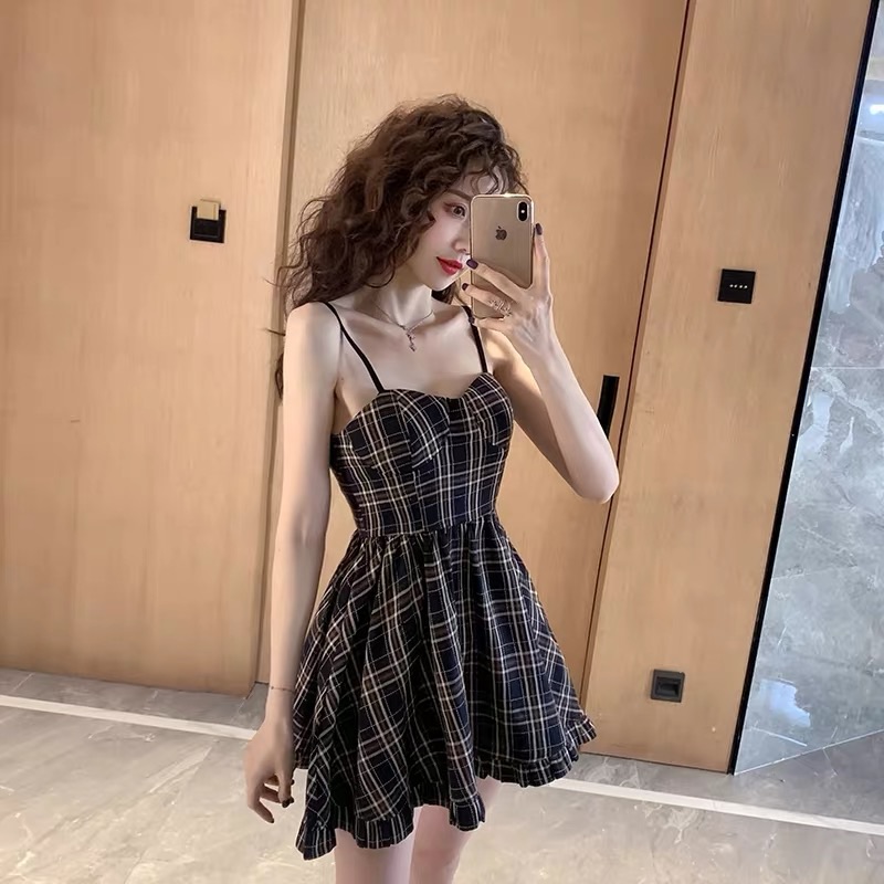 ❤️現貨在台，XL(S- 2XL) 低胸 清新 格子 性感 吊帶 細肩帶 顯瘦 小個子 連衣裙 洋裝 禮服-細節圖3