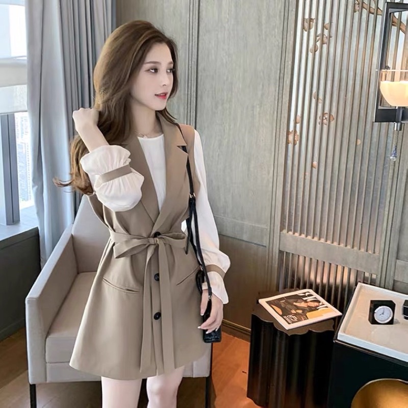 ❤️現貨在台，卡其L，2件組(S- XL) 中大尺碼 小個子 氣質 輕熟 馬甲 開襟 背心 + 長袖 襯衫 上衣 套裝-細節圖2