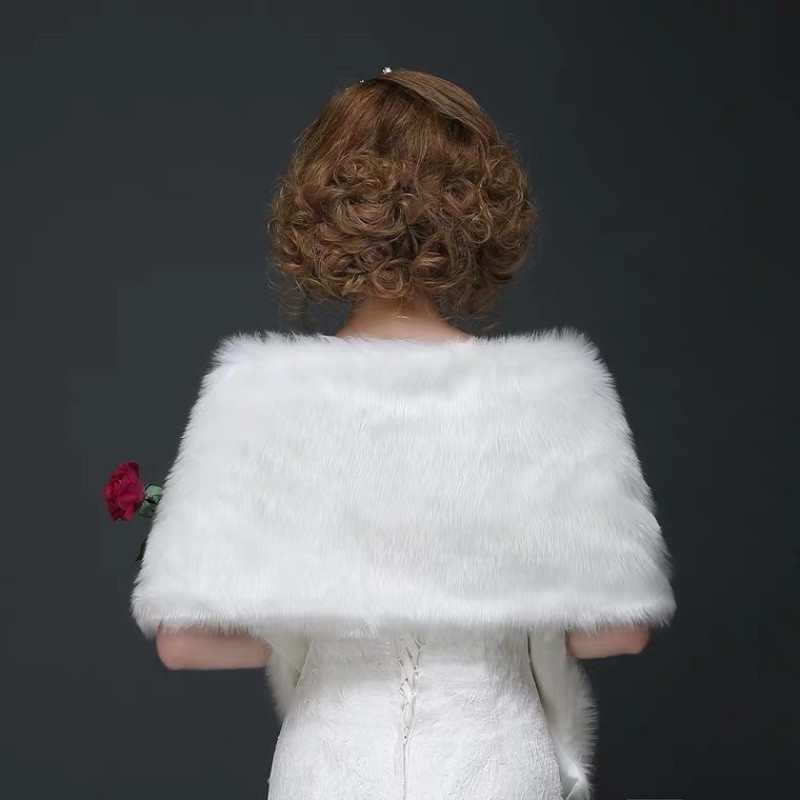 ❤️現貨在台 假毛皮 新娘 溫暖 毛絨絨 保暖 結婚 婚禮 禮服 旗袍 披肩-細節圖2