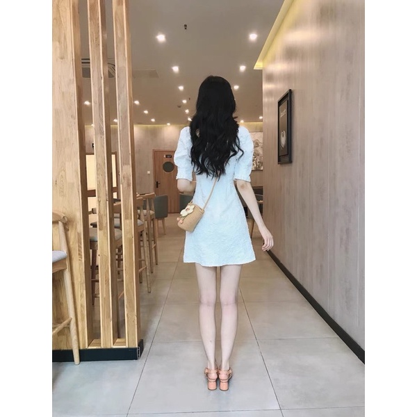 ❤️現貨在台，白 法式 復古 女神 顯瘦 公主袖 泡泡袖 連衣裙 氣質 收腰 顯瘦 釘珠 伴娘 方領 洋裝 禮服 伴娘-細節圖6