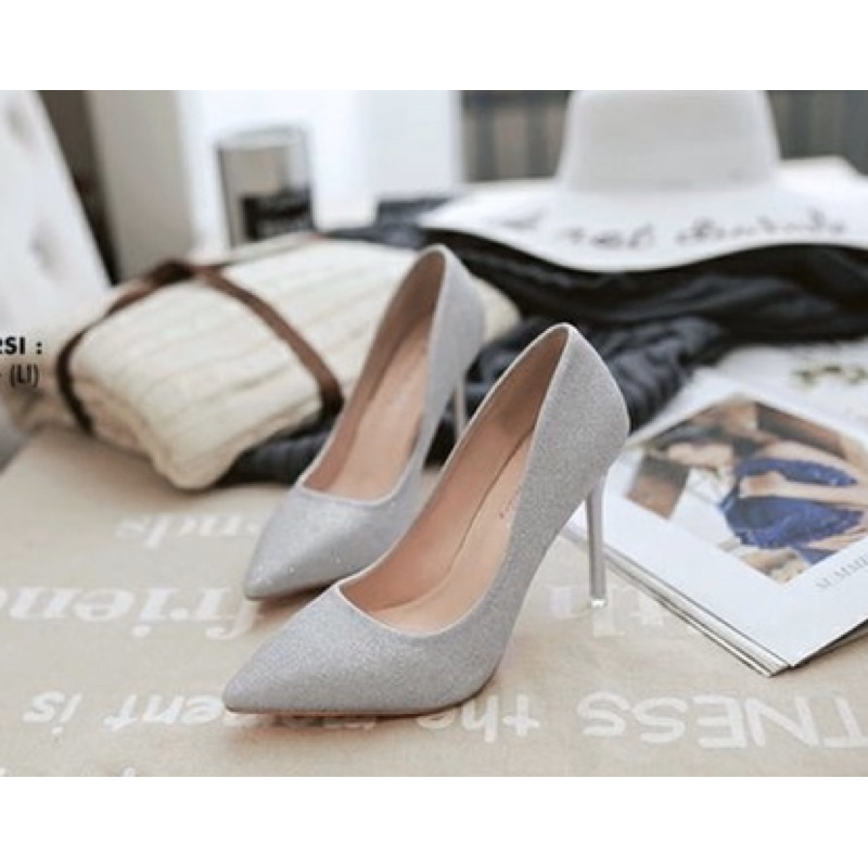 ❤️現貨在台，銀.金34-40 亮粉 婚宴 高跟鞋 尖頭 ol 細跟 性感 百搭 中跟鞋 新娘 伴娘 婚鞋 紅 粉-細節圖4