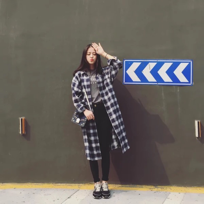 ❤️現貨在台 學院風 長版 復古 格子 寬鬆 顯瘦 學生 修長 百搭 長袖 襯衫 襯衣 外套 顯瘦 出國 旅遊 帥氣-細節圖2