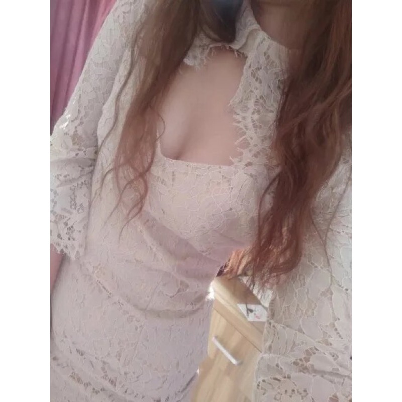 ❤️現貨在台，S.M.L.XL 高質感 韓版 氣質 鏤空 修身 立領 包臀 蕾絲 洋裝 禮服 連衣裙 戰袍 女神 掛脖-細節圖7