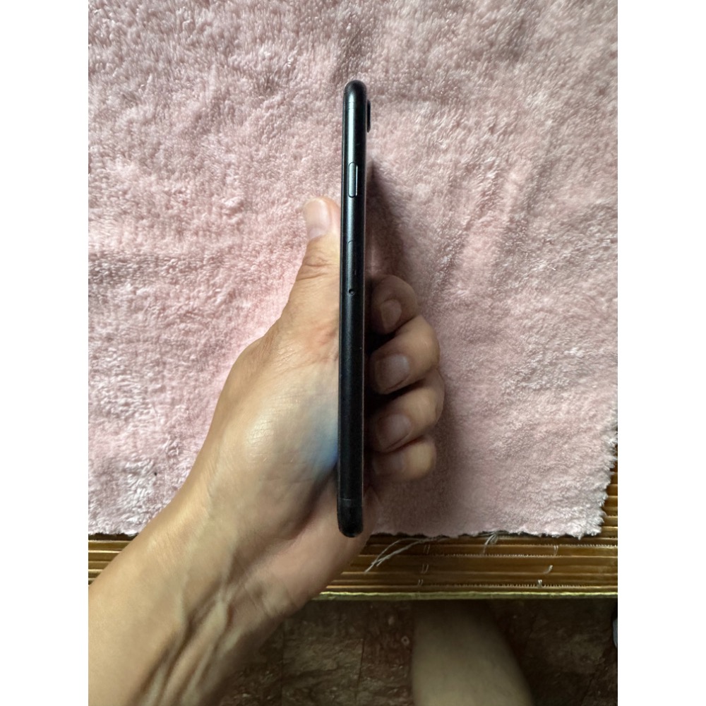 iPhone se2 64g電池100%全機正常-細節圖4