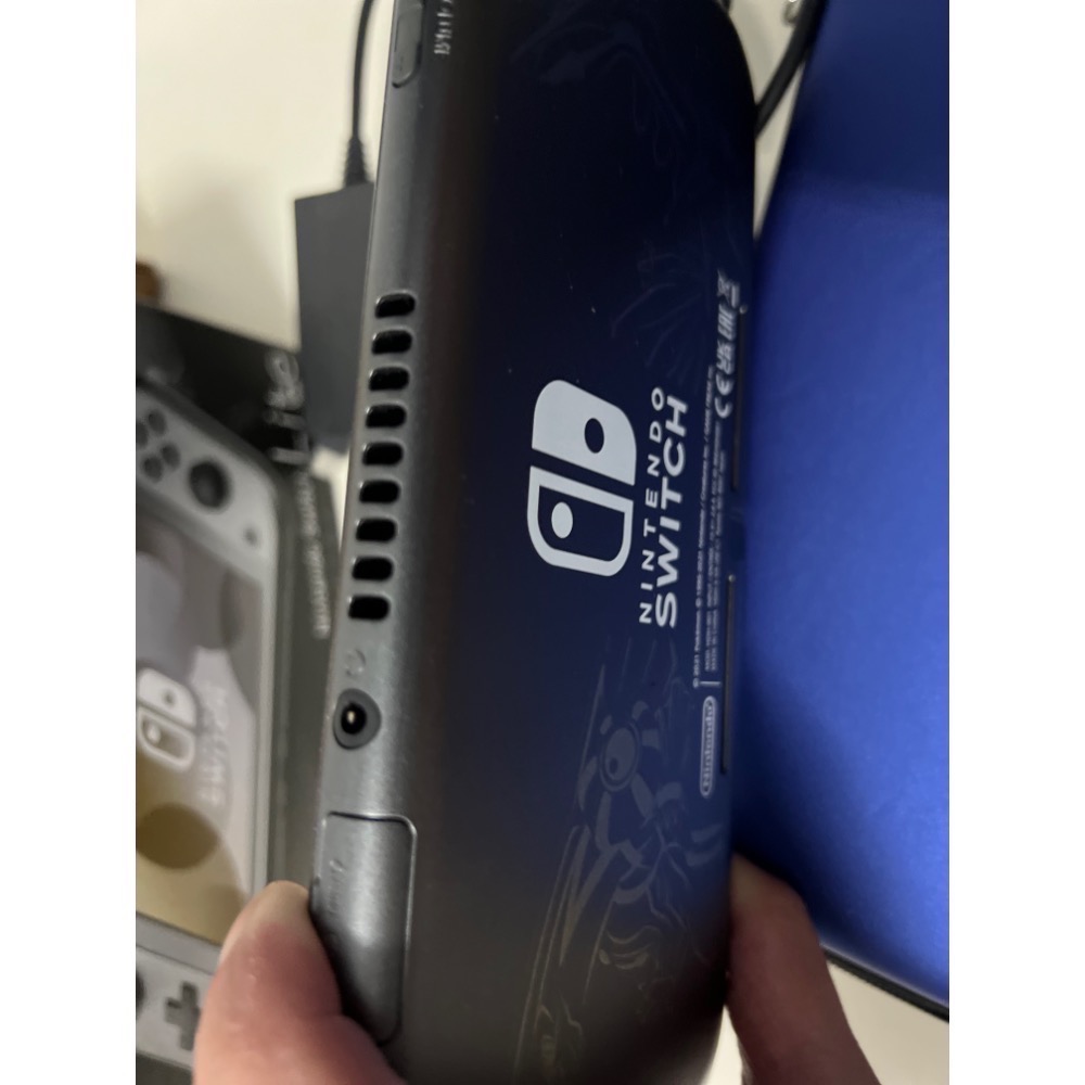 任天堂SWITCH LITE 寶可夢珍珠鑽石帝牙盧卡帕路奇亞限量版限定版 二手-細節圖3