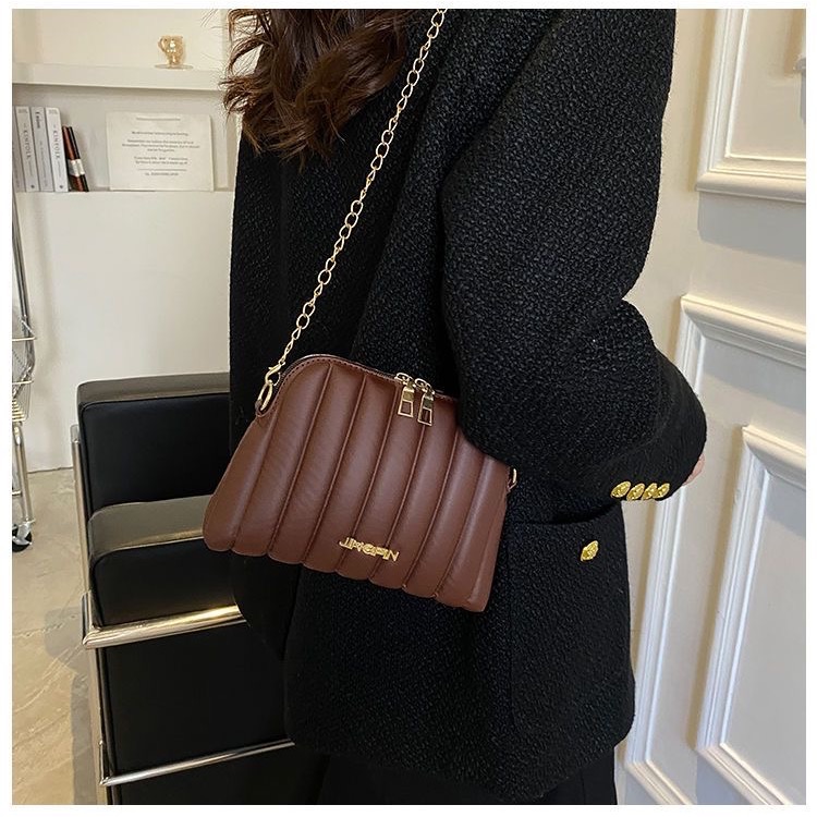 鏈條斜背貝殼包-細節圖3