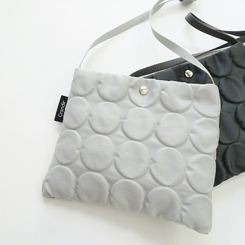 【存在指南】Grandir 圓點肩背包 日本職人品牌肩背包 隨身背包 日本原裝進口背包-細節圖5