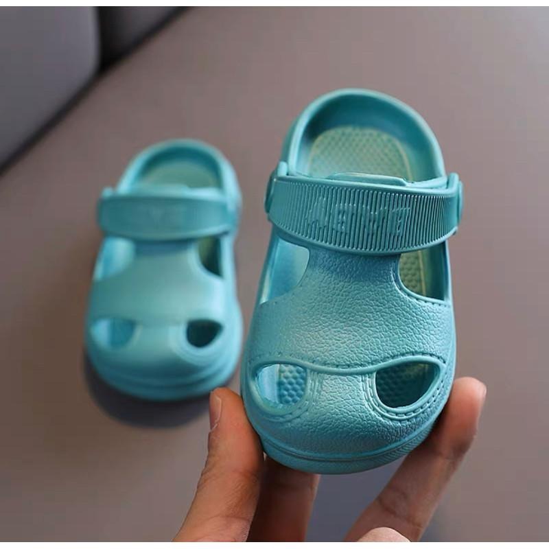 🎀雙生媽の櫥窗🎀 兒童素色軟體洞洞鞋  質感滿分-細節圖5