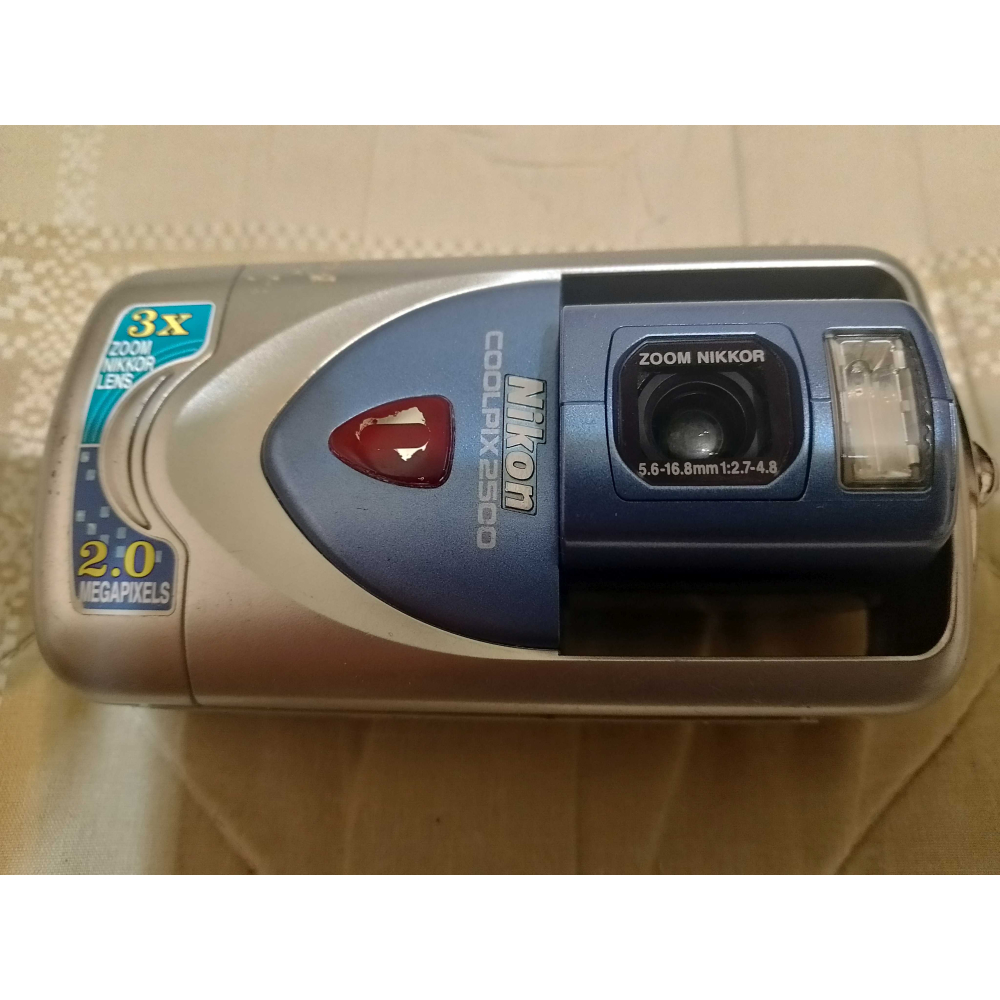 Nikon Coolpix 2500 數位相機 翻轉機（ CCD零件機 ）-細節圖3