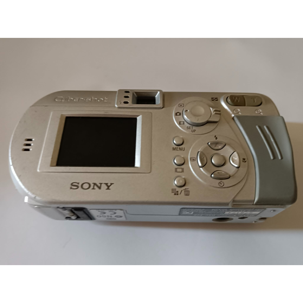 Sony Cyber-shot DSC-P72 數位相機 ( CCD 零件機 )-細節圖2
