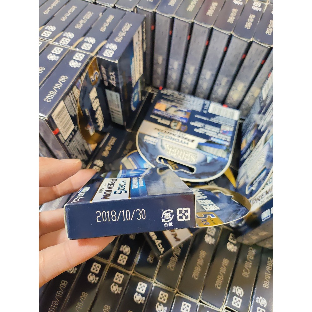 詳看內文 原廠公司貨 舒適牌 白金版 美國產刀片 schick 舒適牌 hydro5 水次元 五刀 刮鬍刀片 四入裝。-細節圖4
