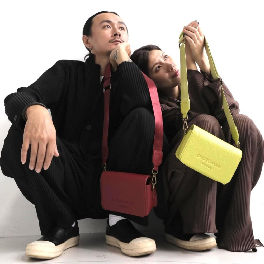泰國 Chor Chang 郵差包 小方包 側背包 肩背包 中性俐落小包 男女都可以背-細節圖7