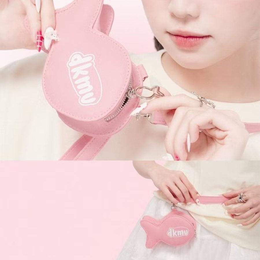 越南 DKMV 肩背包 側背包 腰包 小魚造型 越南潮牌-細節圖5