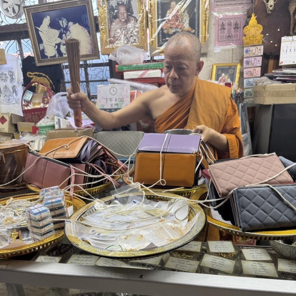 泰國 龍婆本廟 手寫經文招財 皮夾 長夾-細節圖7