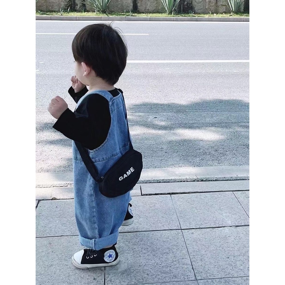 吊帶褲+黑色長T兩件套