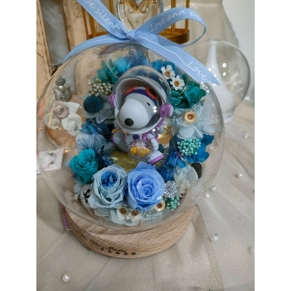 🌼🌸喵喵草🌻🌺🌸 迷你溫馨宇航員史努比♥️永生花夜燈玻璃花瓶｜節日禮物｜小夜燈 ｜ 畢業禮物-細節圖3