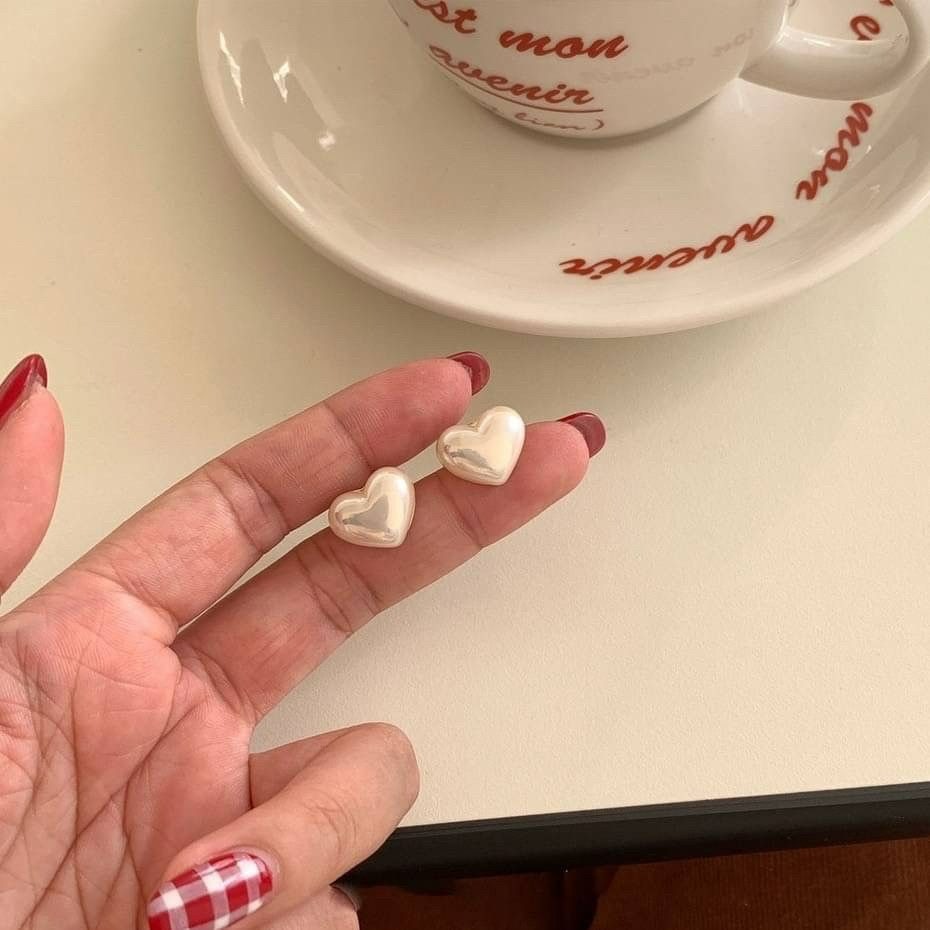 ｜Teddy Shop｜𝑺𝟗𝟐𝟓純銀 💎極光炫彩愛心珍珠耳環🎀 氣質耳環 高級感白色款 愛心耳環 耳針-規格圖3