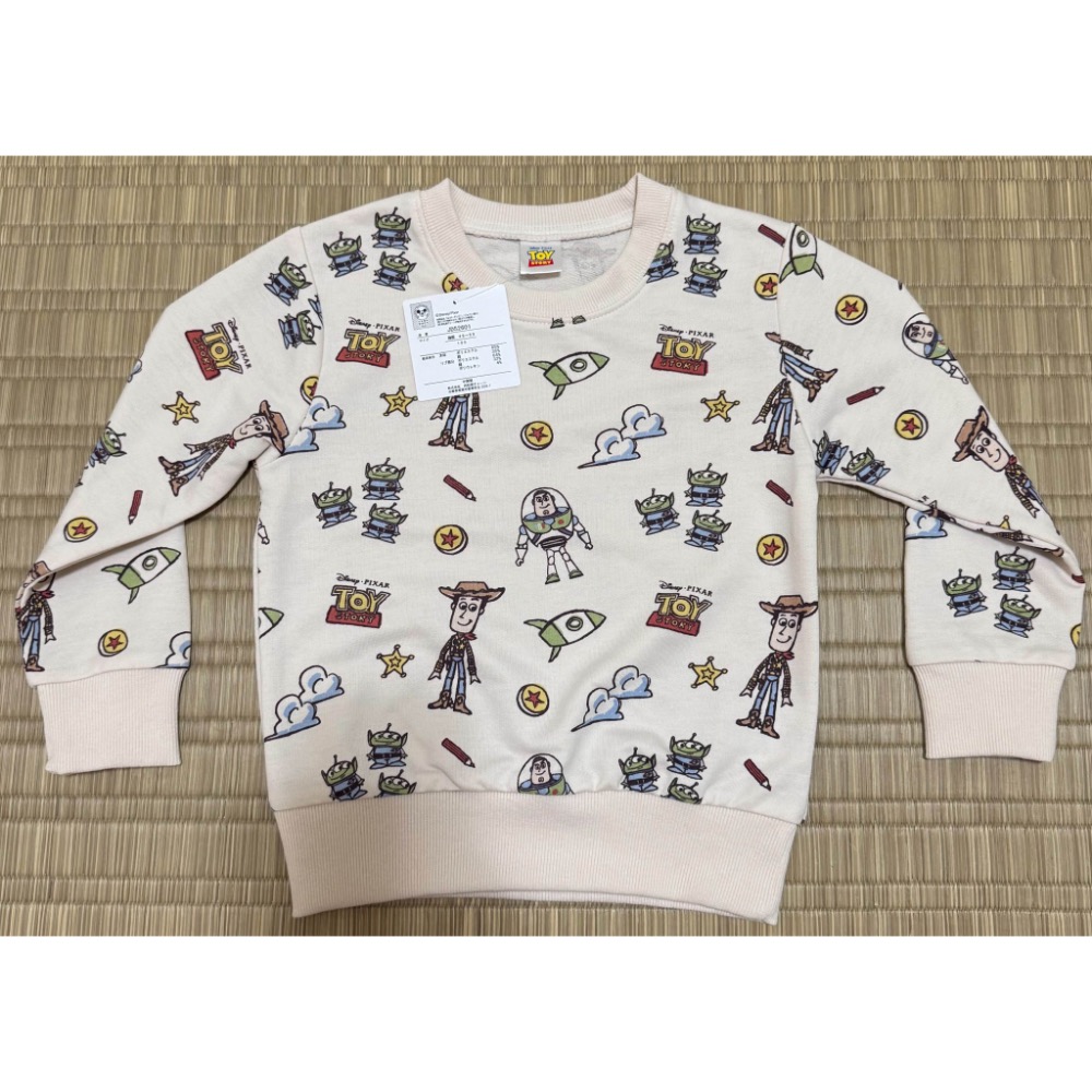 西松屋 毛巾布長袖上衣 玩具總動員/消防車/挖土機 (100cm/110cm)-規格圖5