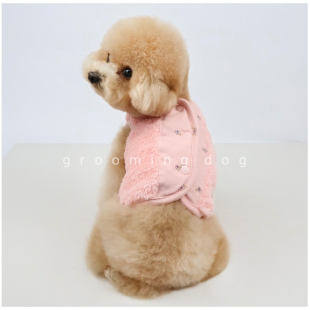 （正韓）小碎花保暖背心保暖狗衣服 貓咪衣服  小型犬 中型犬  貴賓 吉娃娃 狐狸犬 馬爾濟斯-細節圖4