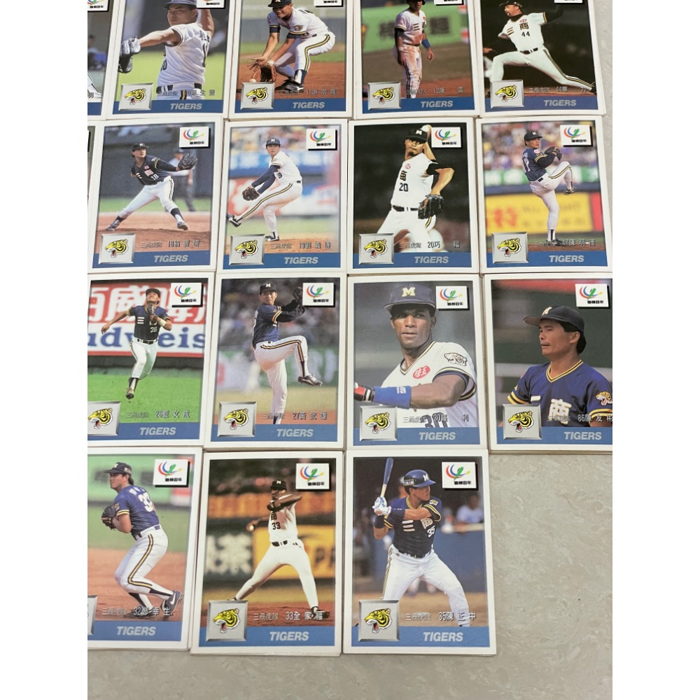 絕版 中華職棒 四年 球員卡 三商虎 每張約5-15元 鄭幸生 哥雅 也有 職棒五年 六年 七年 兄弟 中信 時報 統一-細節圖3