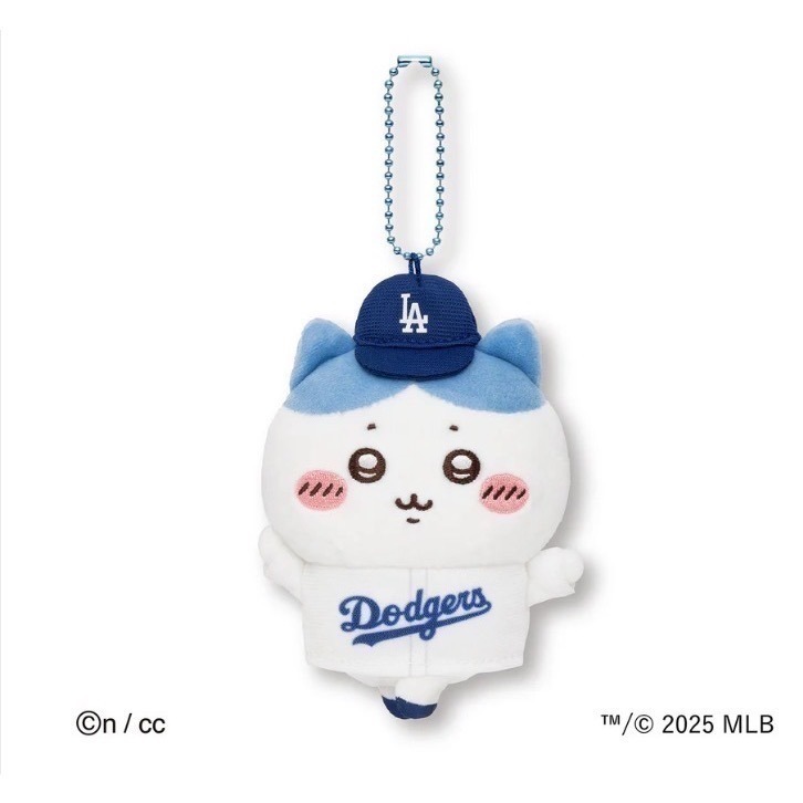 MLB x 吉伊卡哇 Tokyo Series 東京賽 紀念娃娃吊飾 小八 烏薩奇-規格圖1