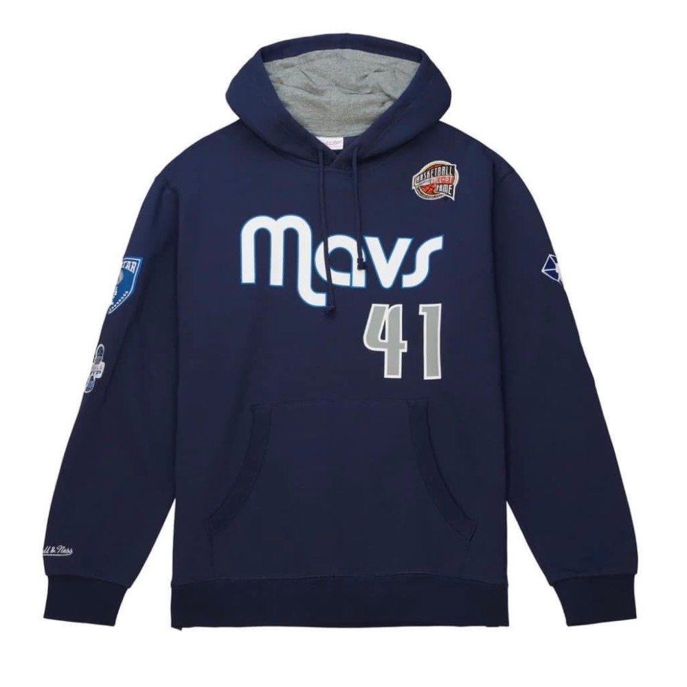 Dirk 名人堂帽T M