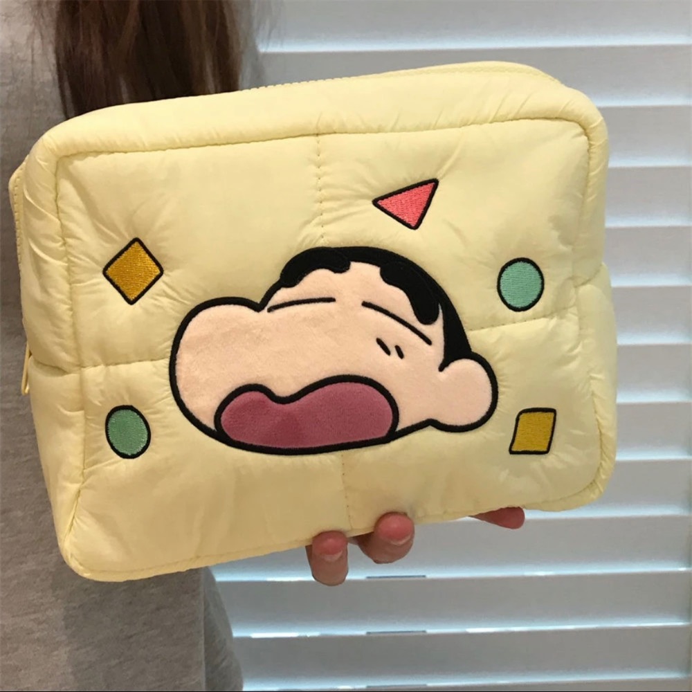 『𝑴𝒆𝒐𝒘𝑺𝑻𝑶𝑹𝑬✨』蠟筆小新化妝包 雲朵包 收納包 大容量多功能化妝包收納包✨-規格圖8