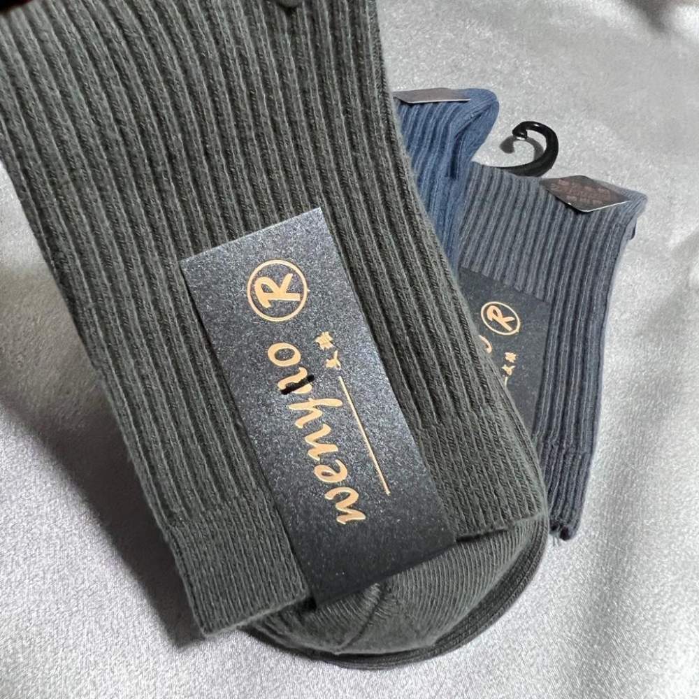 𝒎𝒊𝒂𝒍𝒆.𝒔𝒕𝒐𝒓𝒆 簡約吸汗防臭棉質中筒男襪 現貨 平價 流行 IG FB 抖音 老爹鞋 文創 百搭 兄弟 韓版-細節圖4