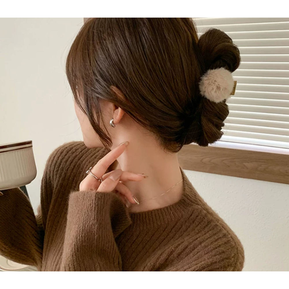 J&C 秋冬高級感  高馬尾 固定神器 毛球髮夾-細節圖4