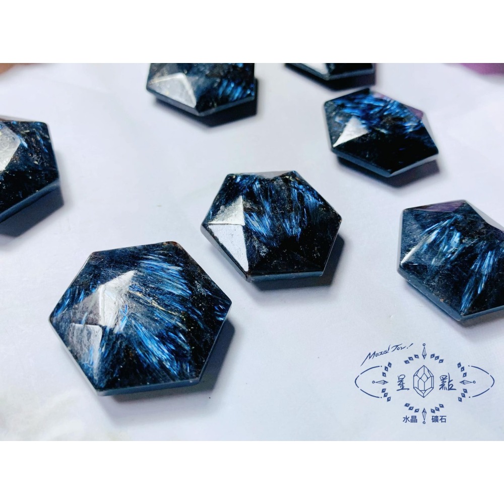 藍閃石大衛星-細節圖3